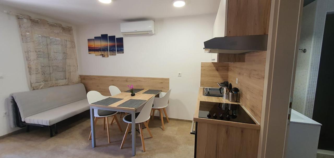 Comfort 100 M From The Kemping *
